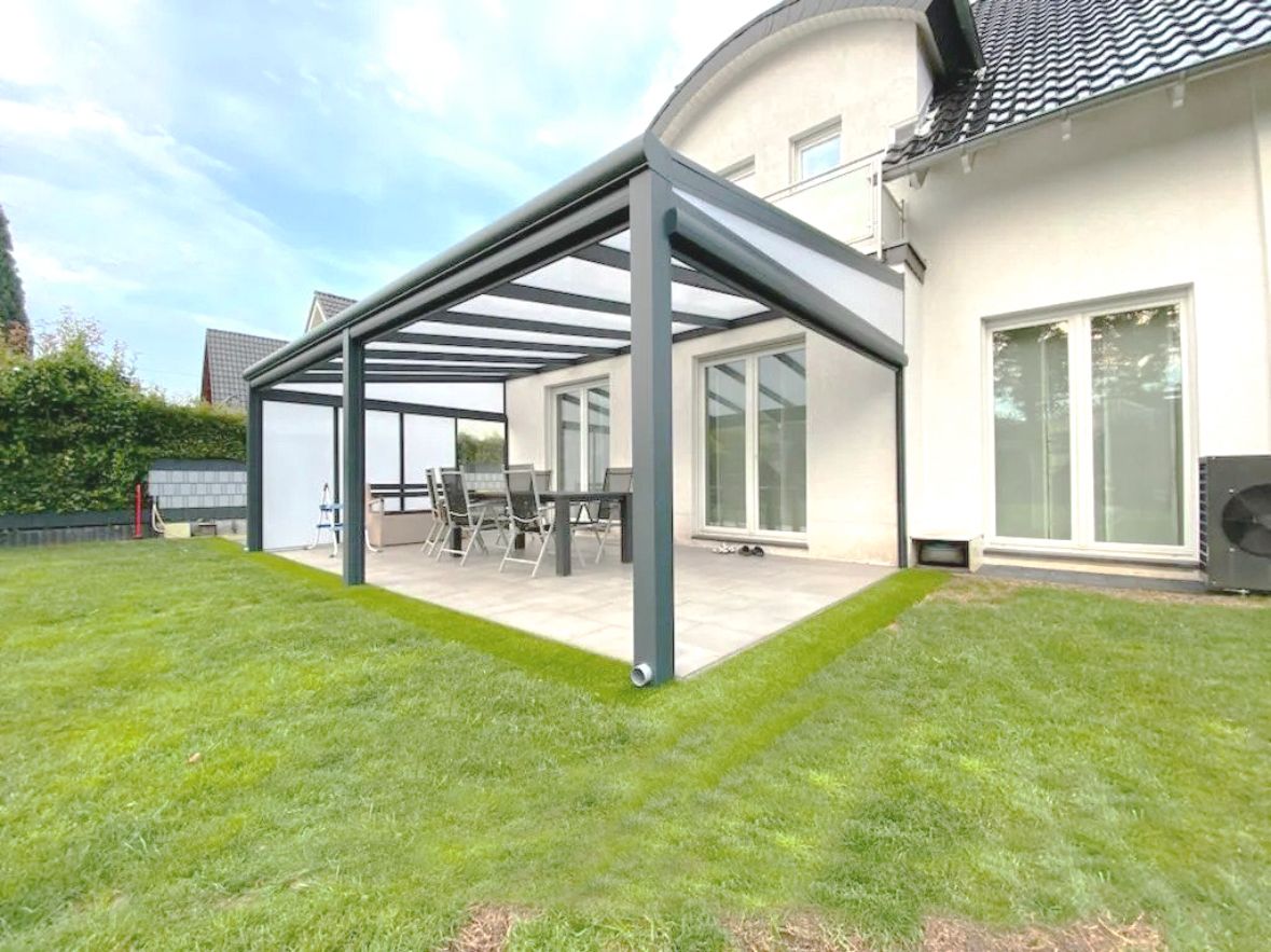 Terrassenüberdachung aus Aluminium